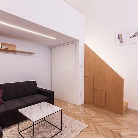Eszter'S Lovely Downtown Apartment Budapest Exterior foto